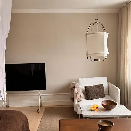 דירה Idyllic In The Heart Of להטי