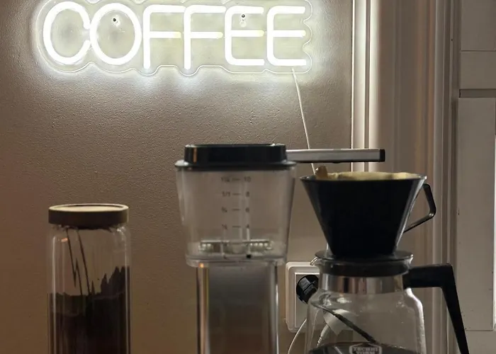 Idyllic In The Heart Of דירה